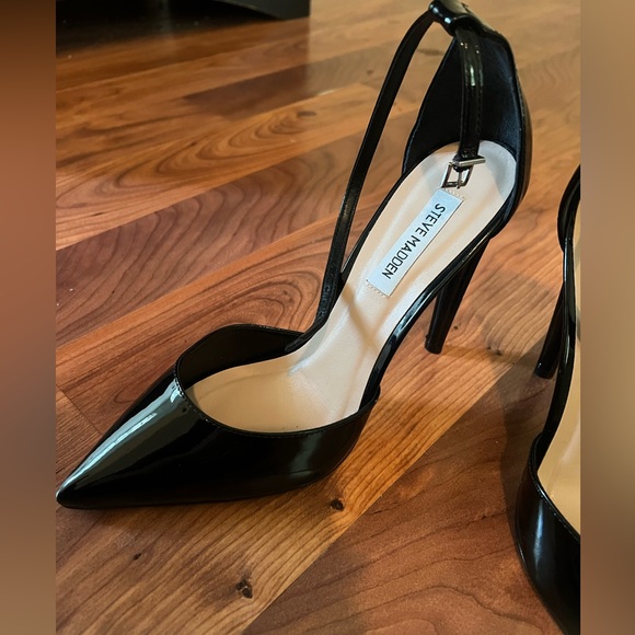 NWOT Steve Madden Alisha Pump - Picture 4 of 7